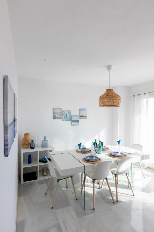 Frontline Beach Penthouse In Mi Capricho Sitio de Calahonda Eksteriør billede