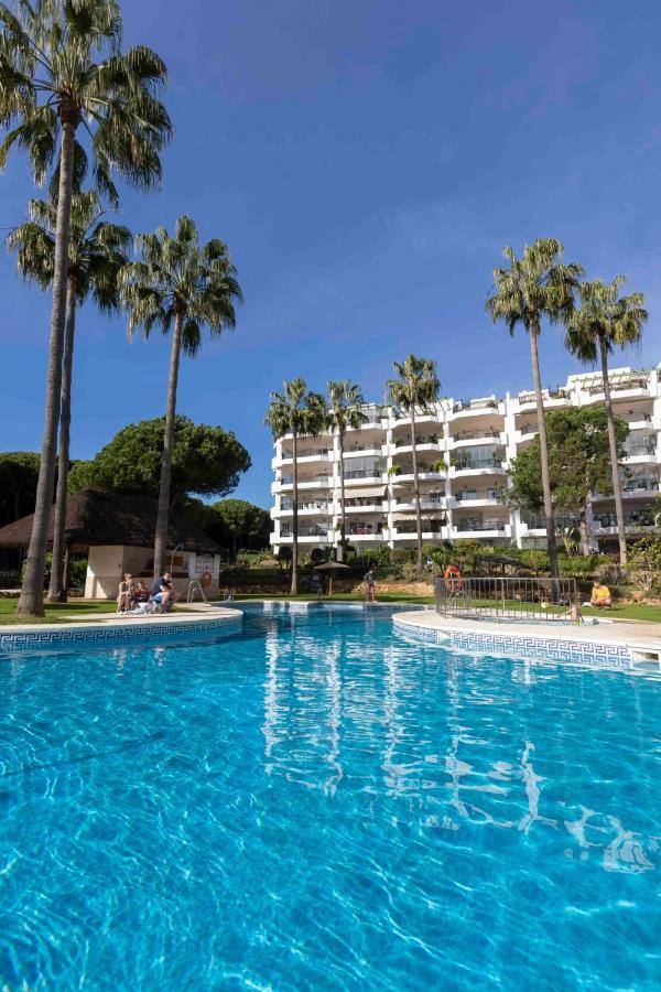 Frontline Beach Penthouse In Mi Capricho Sitio de Calahonda Eksteriør billede